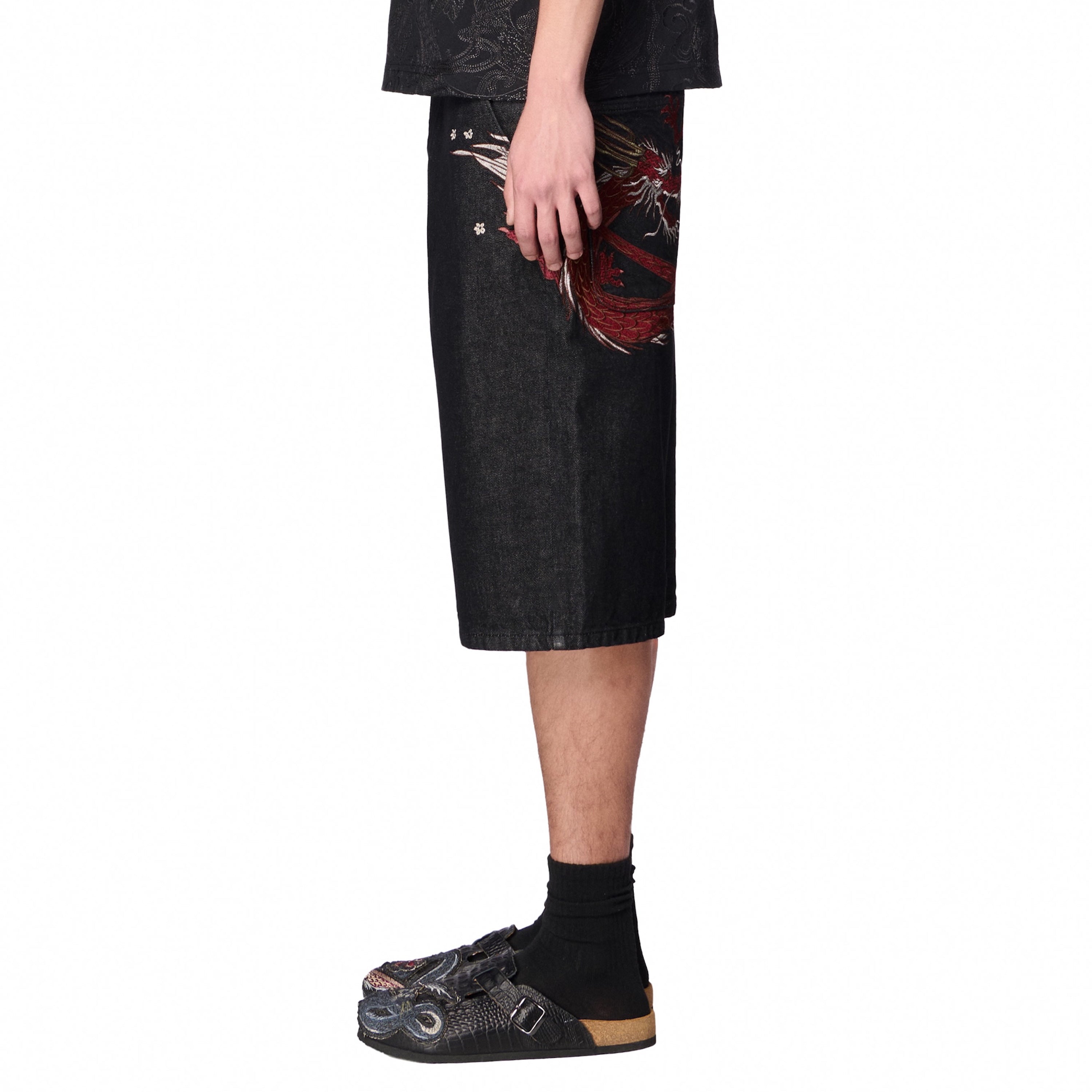 Derschutze "yakuza" black raw Jorts