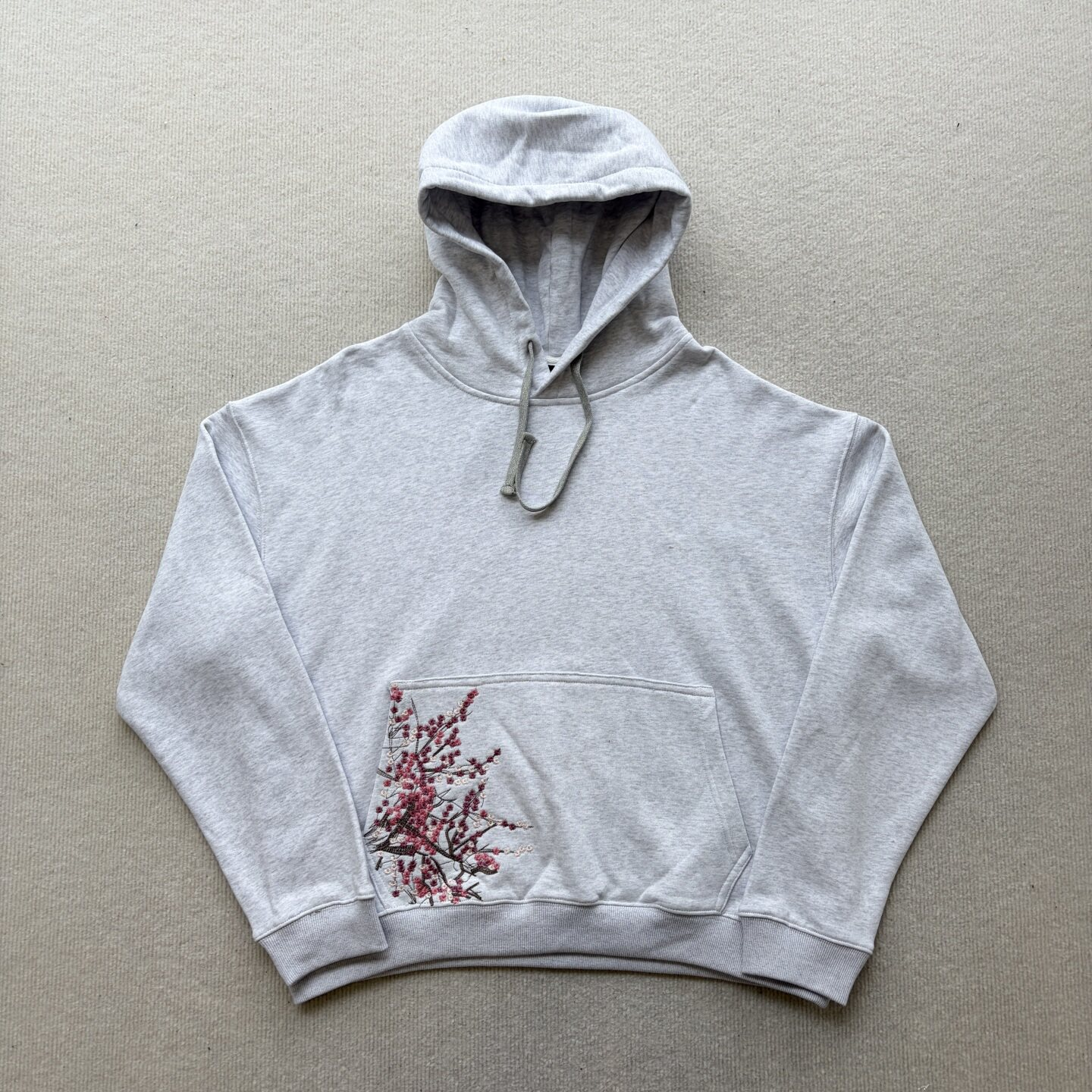 Derschutze Heather Grey Cropped Hoodie & Jogger Set Cherry‑Blossom Embroidery