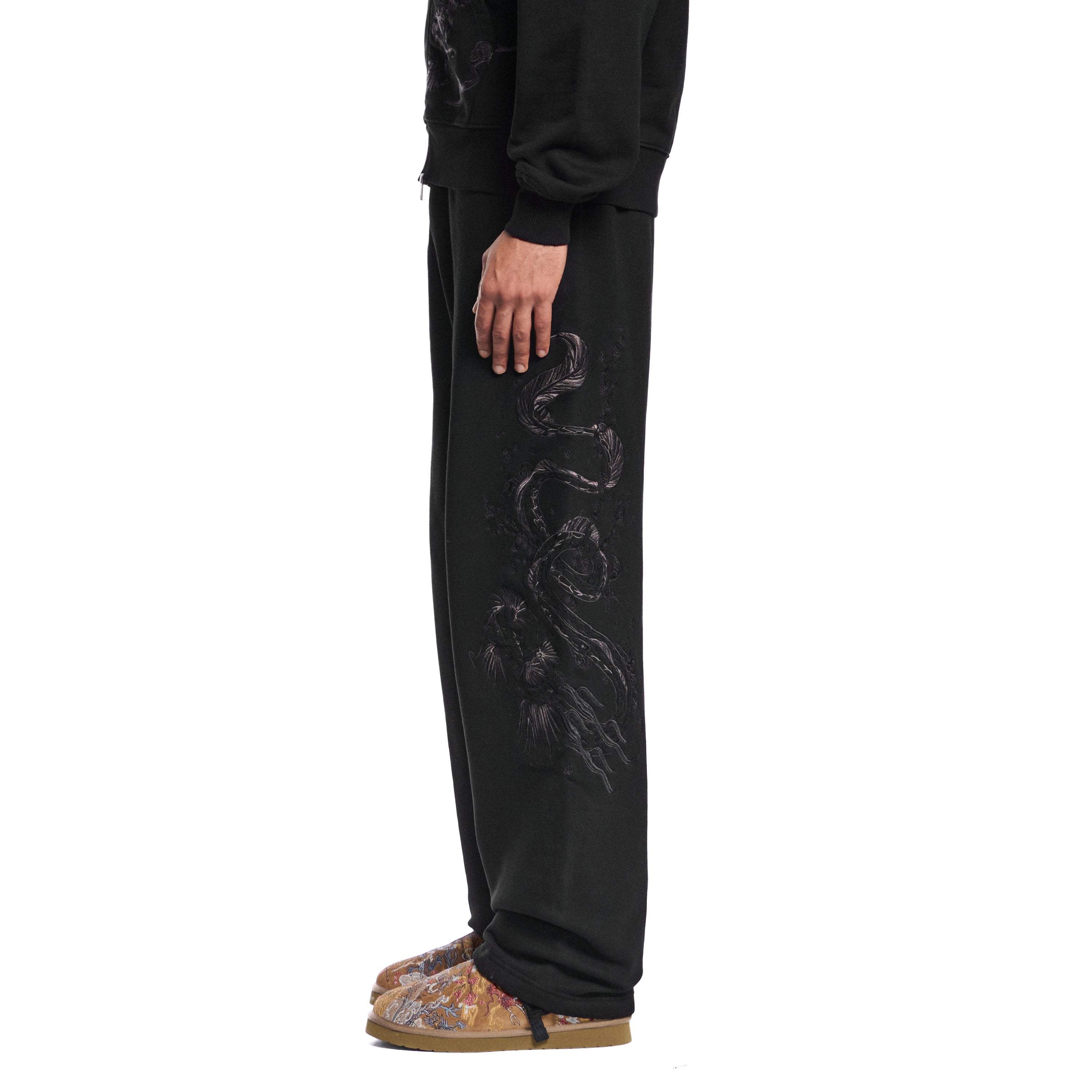 Derschutze "yakuza v3" Sweatpants black 01