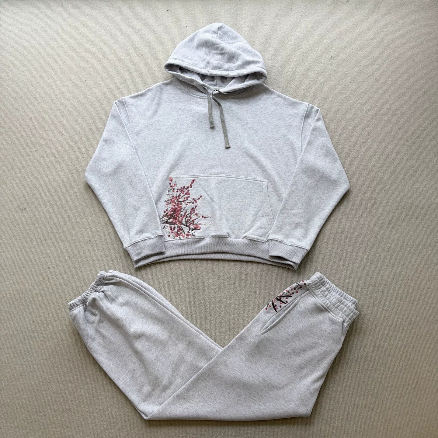 Derschutze Heather Grey Cropped Hoodie & Jogger Set Cherry‑Blossom Embroidery
