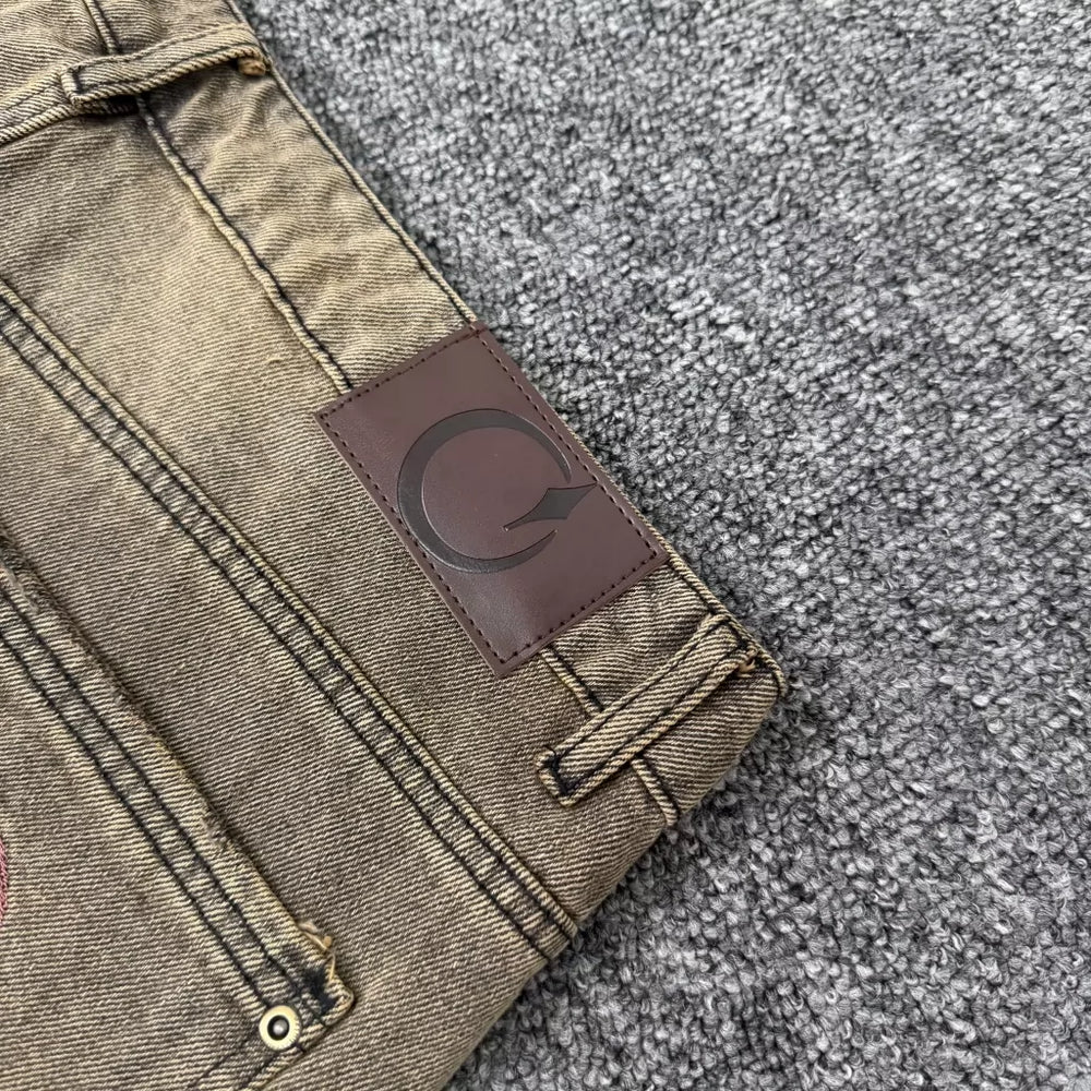 Derschutze vintage heavy-duty embroidered denim shorts