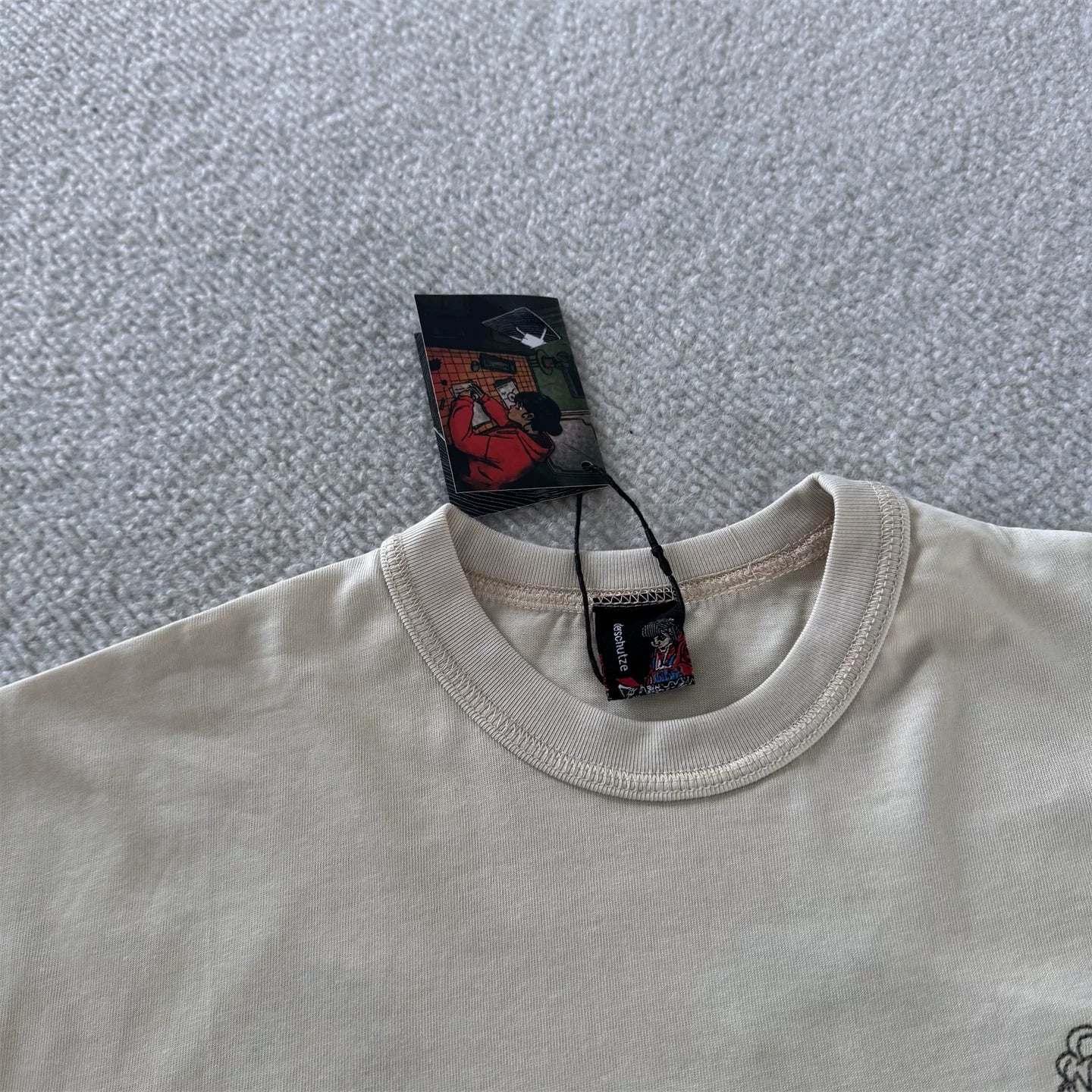 Derschutze Beige Renaissance Sculpture Back‑Print Graphic Tee