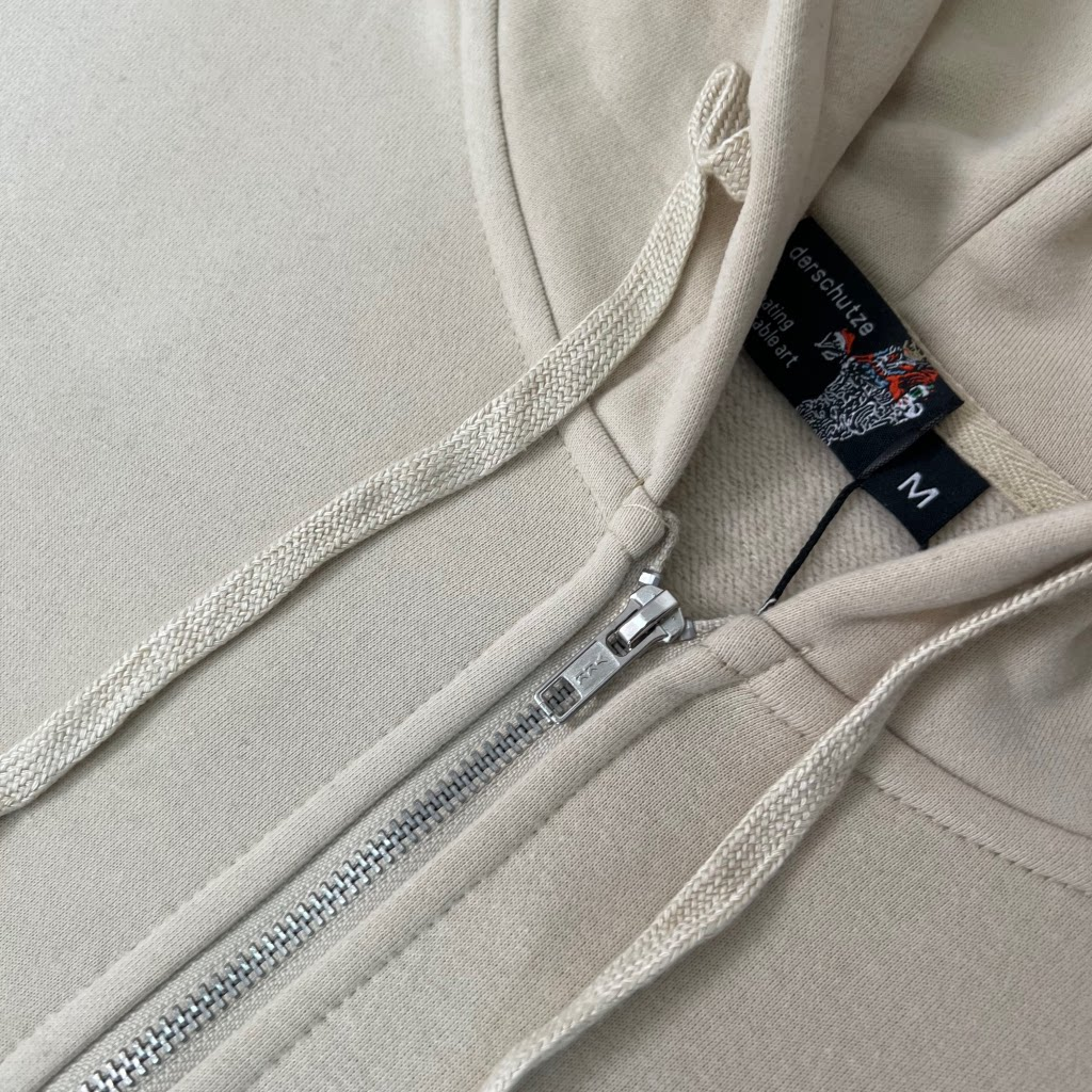 Derschutze Cream Cropped Full‑Zip Hoodie Tone‑On‑Tone Ornate Scroll Embroidery